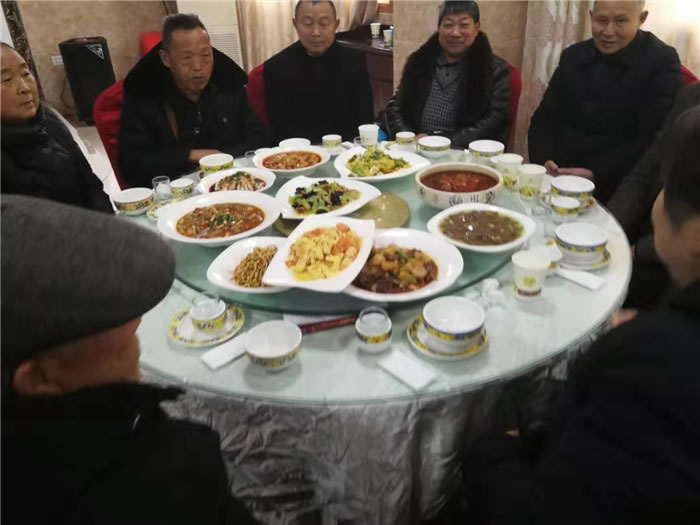 绵阳Cmp冠军沐日旅行社(省青绵阳分社)今天在永新皂角铺西华苑度假村召开迎春联谊会