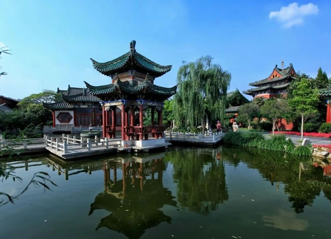 走进南街村—河南红色之旅双卧7日游_其它_Cmp冠军